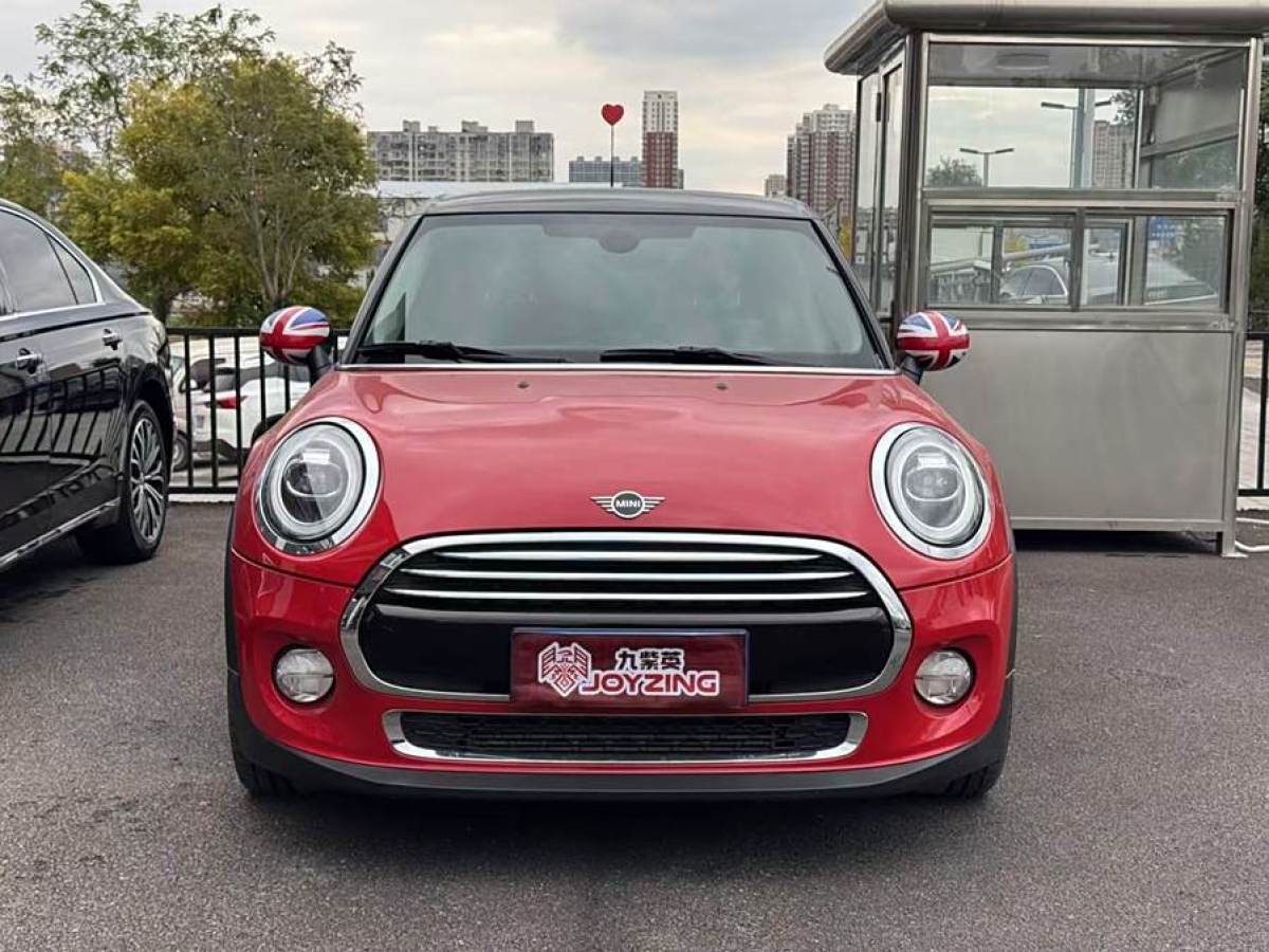 MINI MINI  2018款 1.5T COOPER 藝術(shù)家 五門版圖片