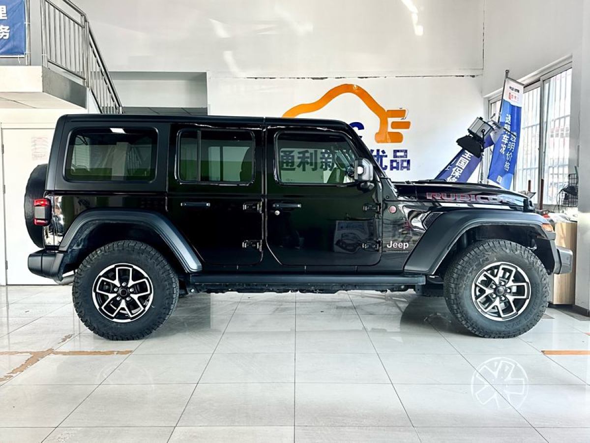 Jeep 牧馬人  2024款 2.0T 羅賓漢四門版圖片