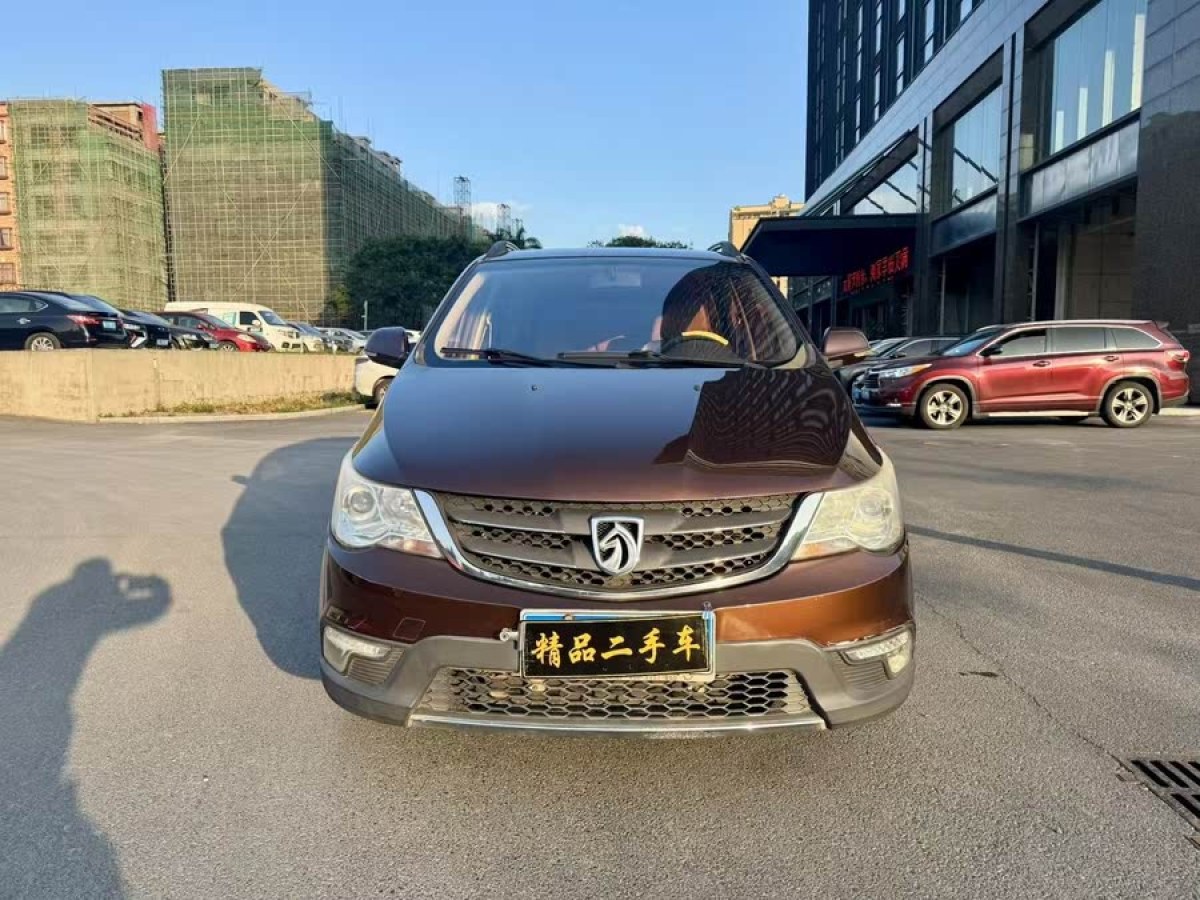 寶駿 730  2014款 1.5L 手動舒適型 7座圖片