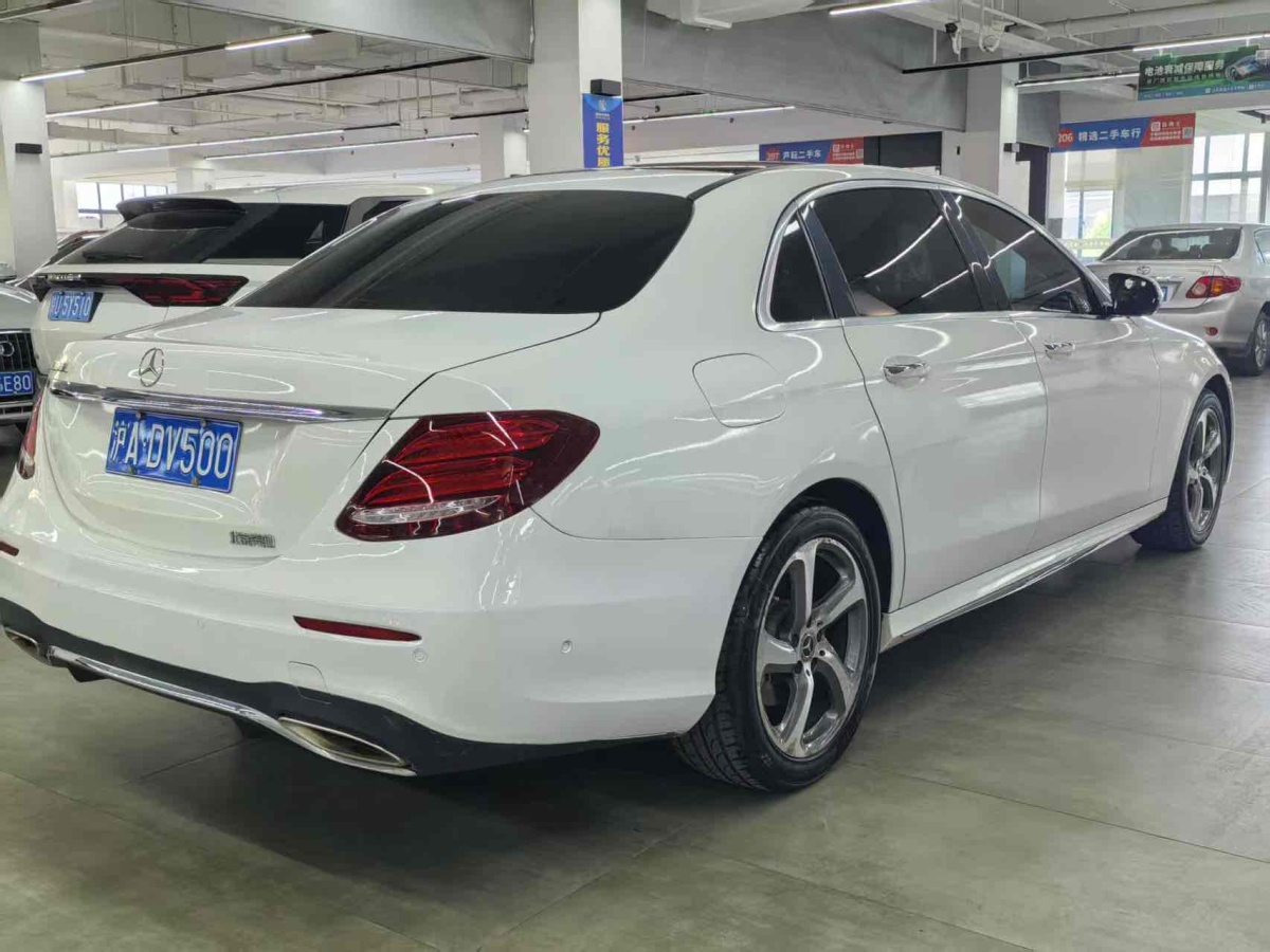 奔馳 奔馳E級(jí)  2019款 改款 E 300 L 豪華型圖片