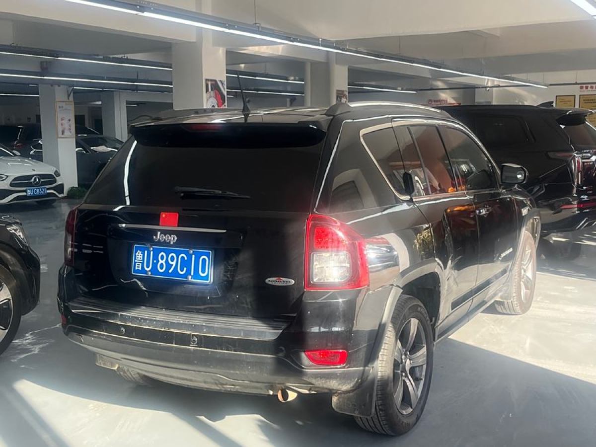 Jeep 指南者  2014款 改款 2.4L 四驅(qū)舒適版圖片