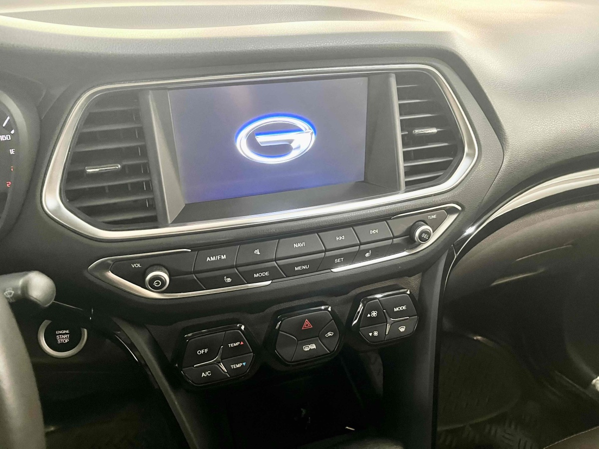 廣汽傳祺 GS4  2016款 235T G-DCT豪華版圖片