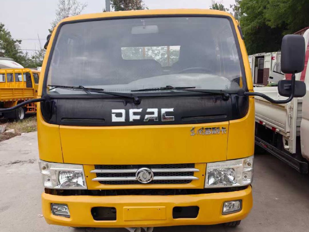 東風(fēng)小康 C32  2018款 1.2L基本型國V DK12圖片