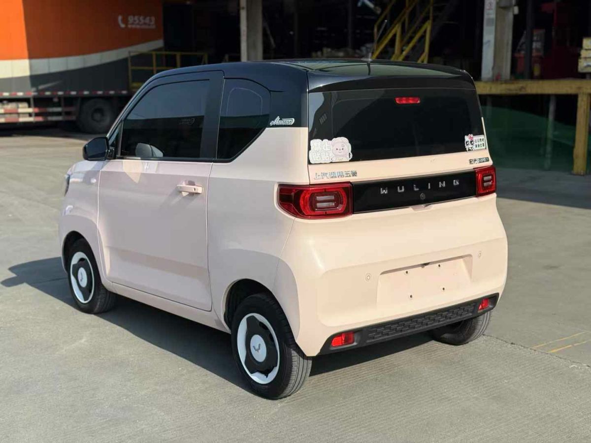 五菱 宏光MINIEV  2022款 GAMEBOY 200km 玩樂(lè)款 磷酸鐵鋰圖片