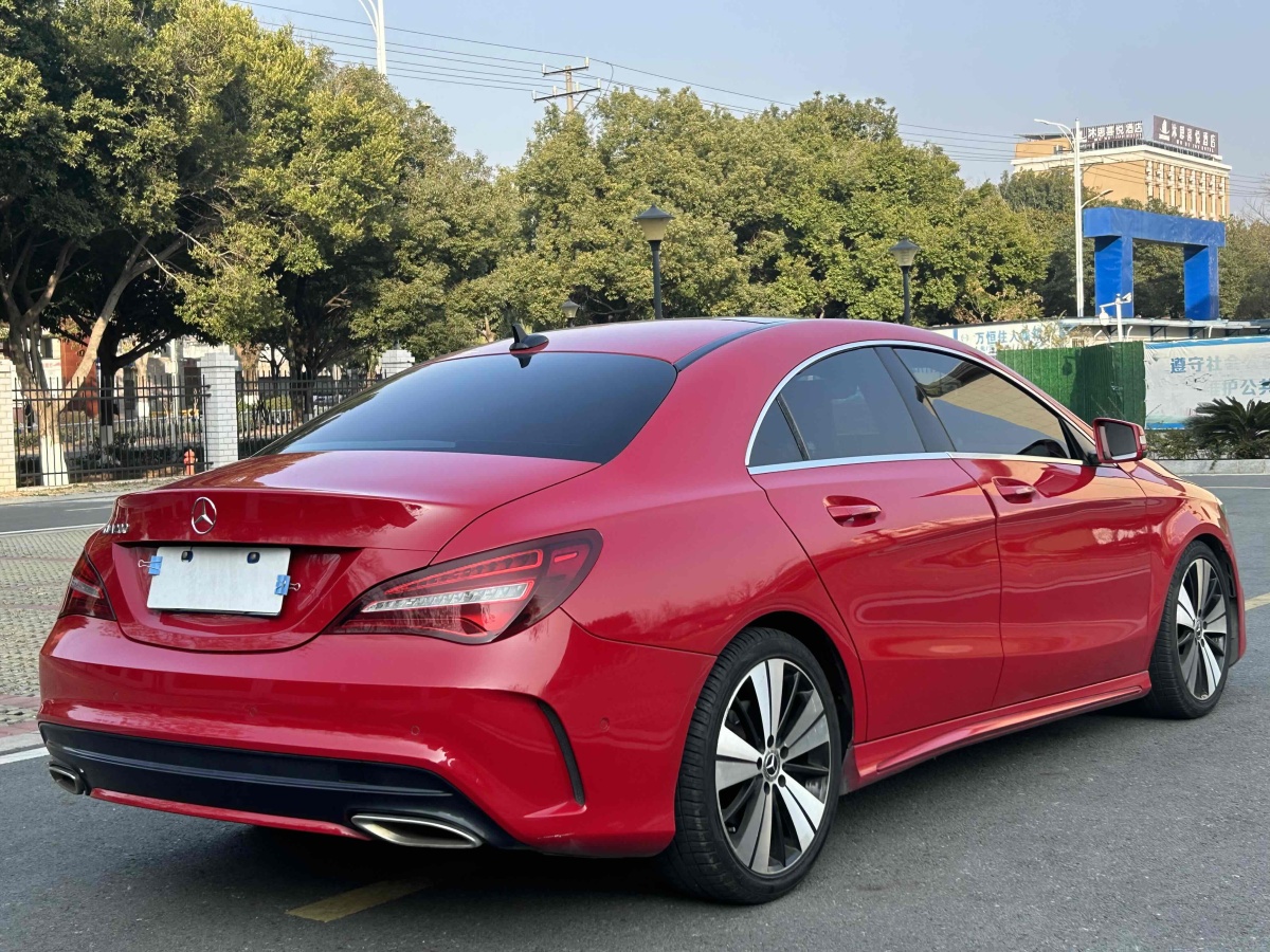 奔馳 奔馳CLA級(jí)  2018款 CLA 200 時(shí)尚型圖片