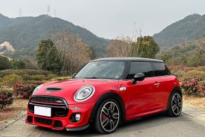 MINI MINI 2.0T COOPER S 賽車手