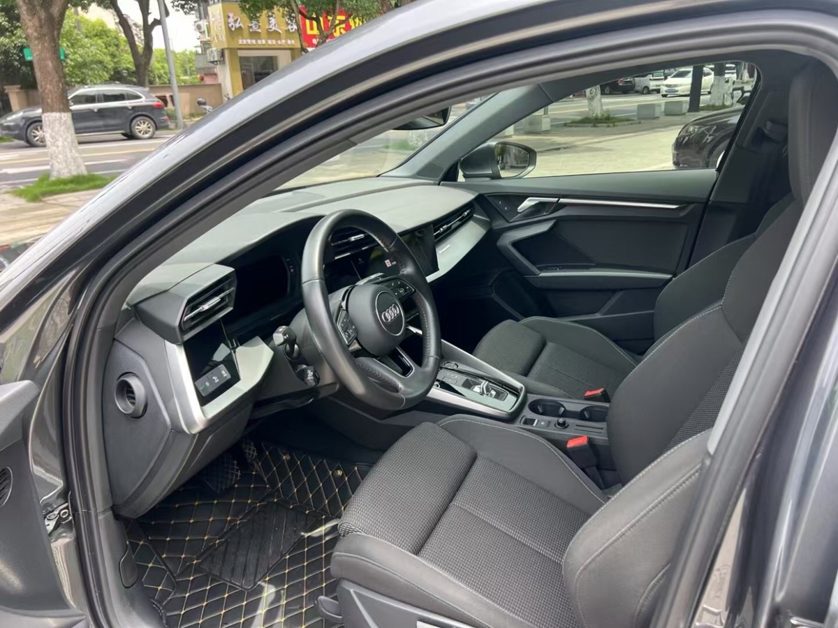 奧迪 奧迪A3  2021款 Sportback 35 TFSI 進(jìn)取致雅型圖片