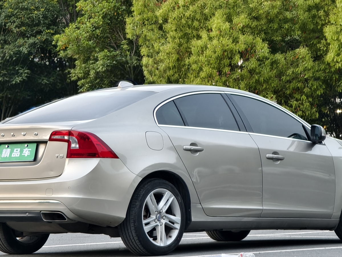 沃爾沃 S60  2015款 L 2.0T T5 智馭版圖片