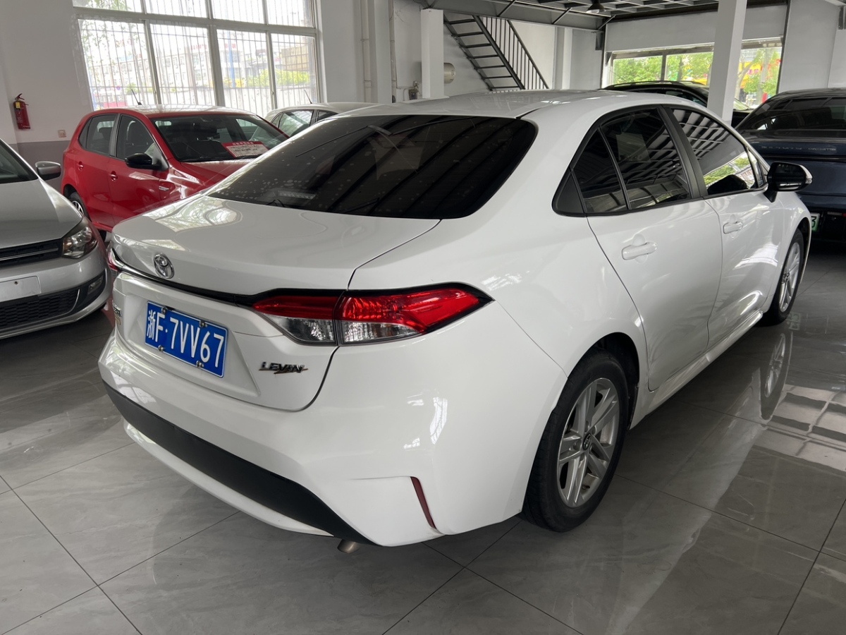 豐田 雷凌  2021款 TNGA 1.5L CVT進(jìn)取版圖片