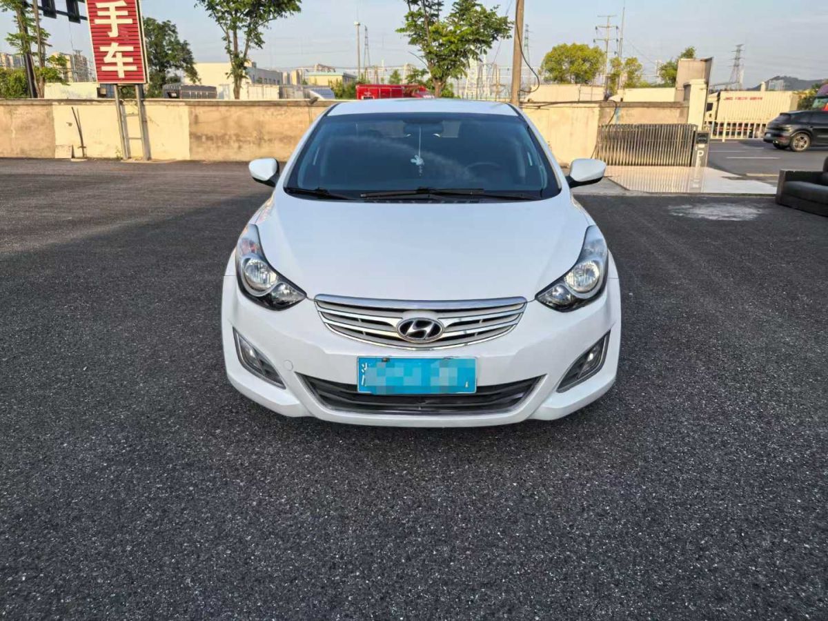 現(xiàn)代 朗動  2013款 1.6L 自動領(lǐng)先型圖片