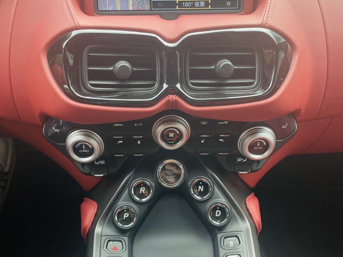 2022年10月阿斯顿·马丁 V8 Vantage  2022款 4.0T V8 Coupe