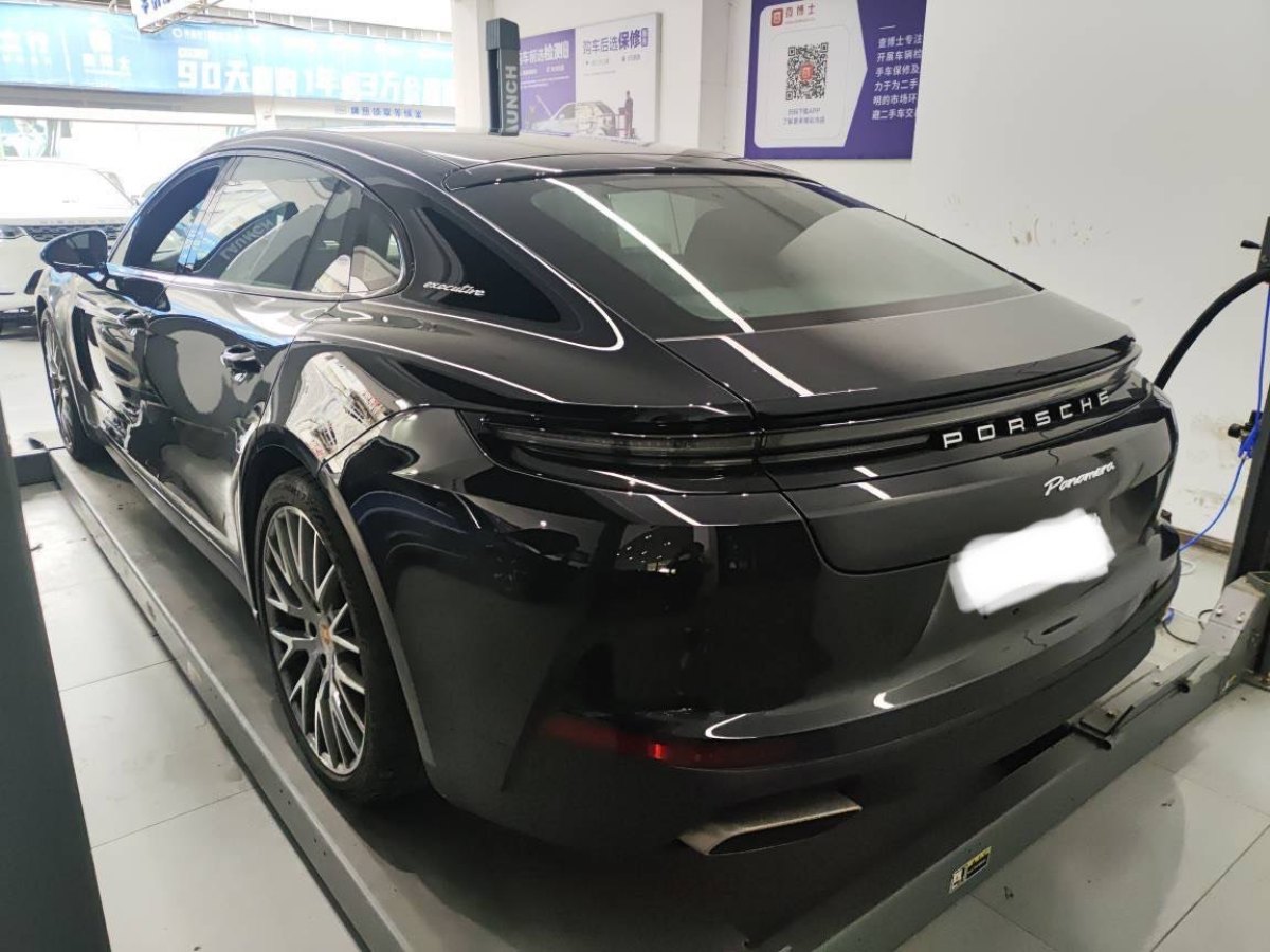 2024年10月保時(shí)捷 Panamera  2024款 Panamera 行政加長版 2.9T