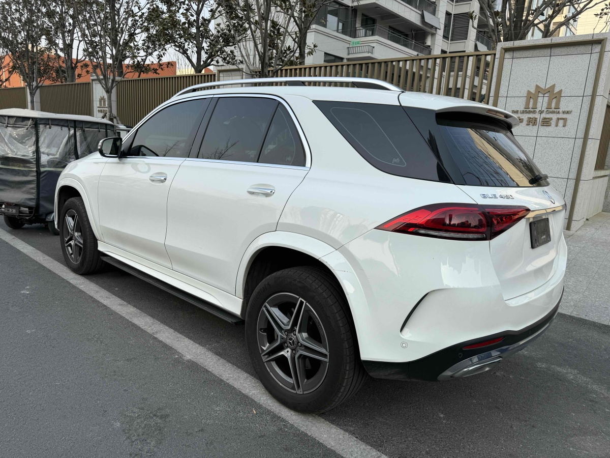 奔馳 奔馳GLE  2020款 改款 GLE 450 4MATIC 時(shí)尚型圖片