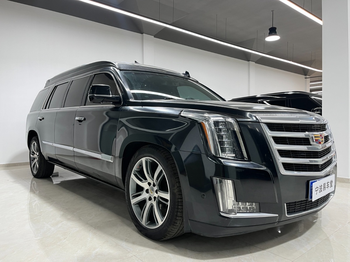 凱迪拉克 凱雷德ESCALADE  2017款 6.2L ESV鉑金版加長(zhǎng)型圖片