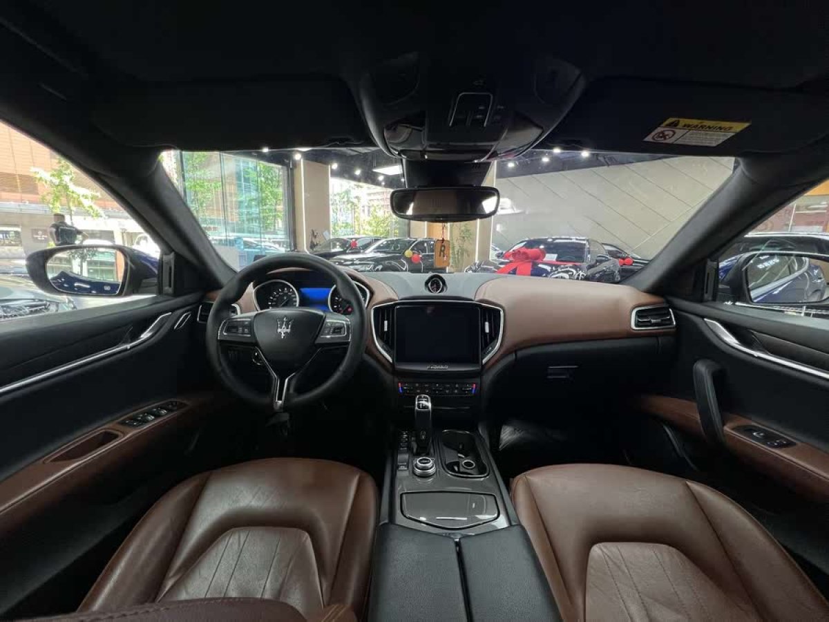 瑪莎拉蒂 Ghibli  2019款 3.0T 350Hp 標(biāo)準(zhǔn)版 國(guó)VI圖片