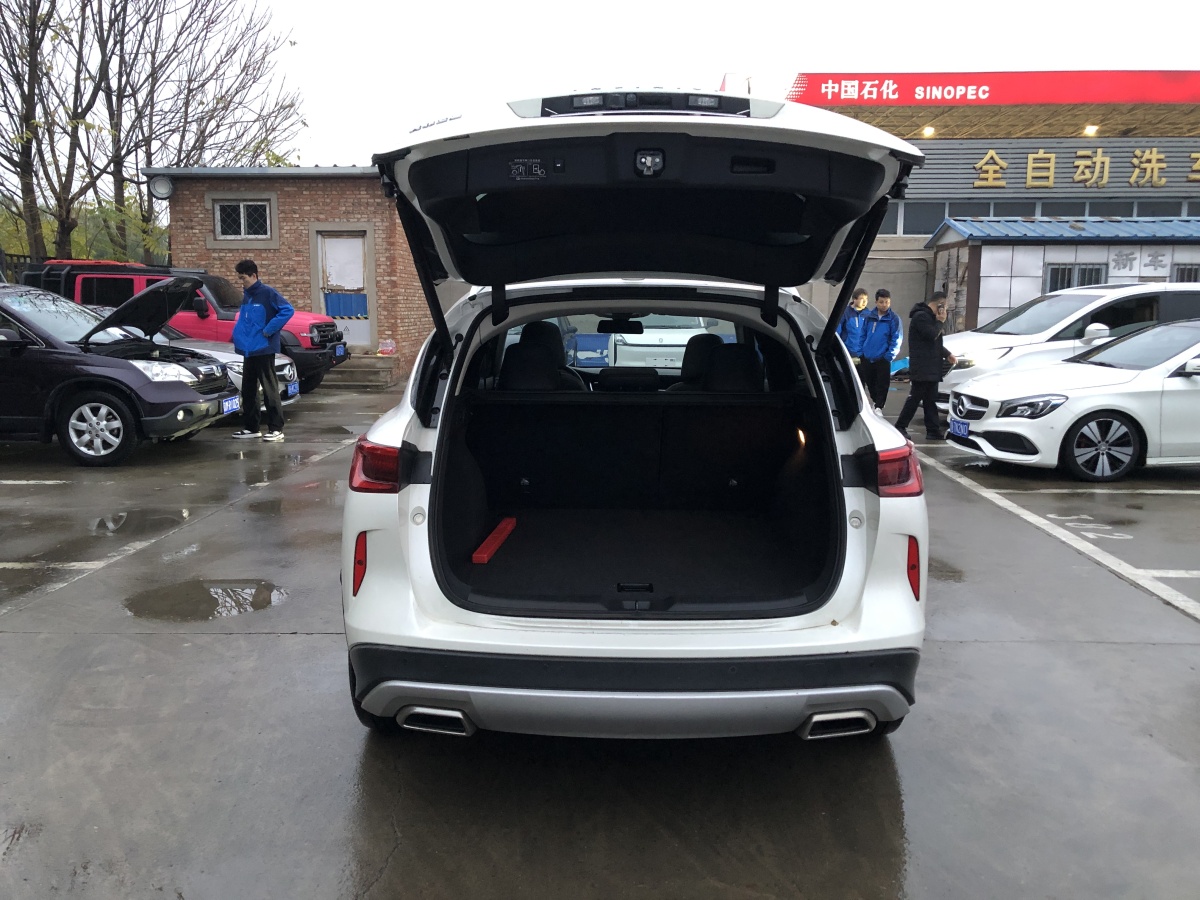 英菲尼迪 QX50  2020款 改款 2.0T 四驅(qū)智能版圖片