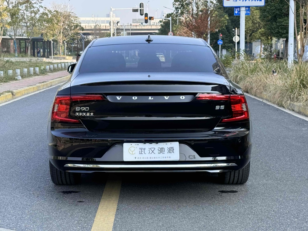 沃爾沃 S90  2024款 B5 智雅豪華版圖片