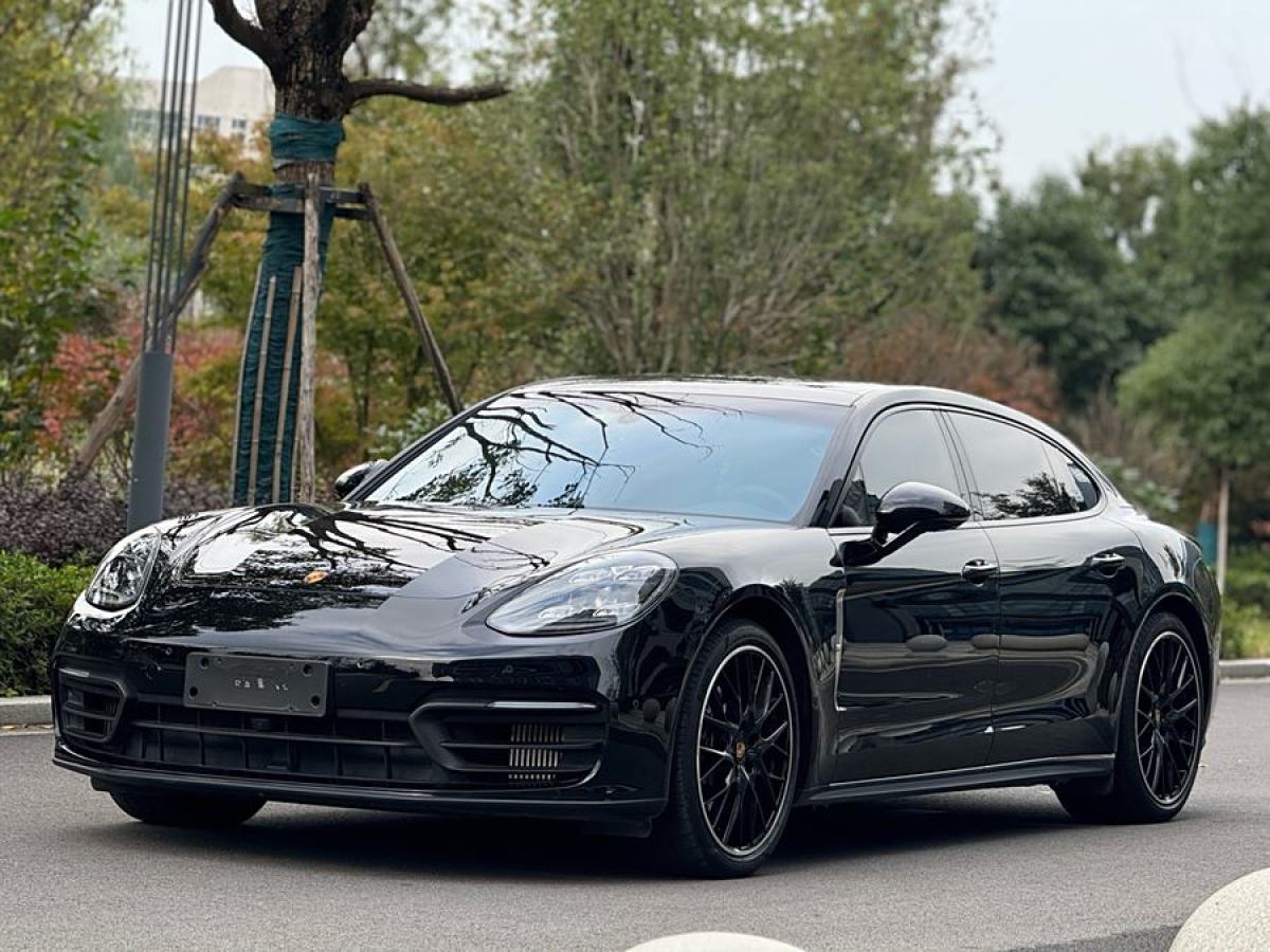 2023年1月保時(shí)捷 Panamera  2023款 Panamera 行政加長(zhǎng)版 2.9T