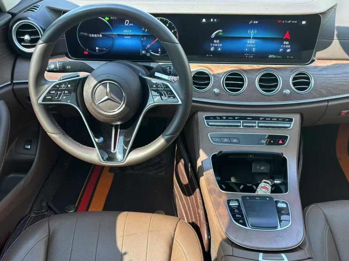 奔馳 奔馳E級  2023款 E 300 L 豪華型圖片