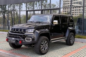 BJ40 北京 PLUS 2.0T 自动四驱城市猎人版