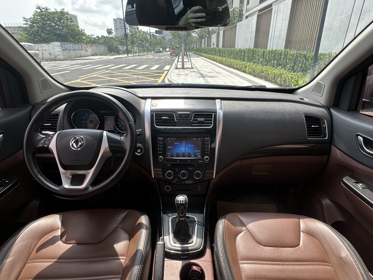 東風(fēng)風(fēng)行 風(fēng)行SX6  2016款 1.6L 手動尊享型圖片