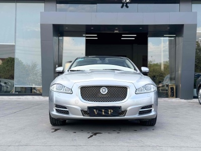 2012年4月 捷豹 XJ XJL 3.0 全景商务版图片