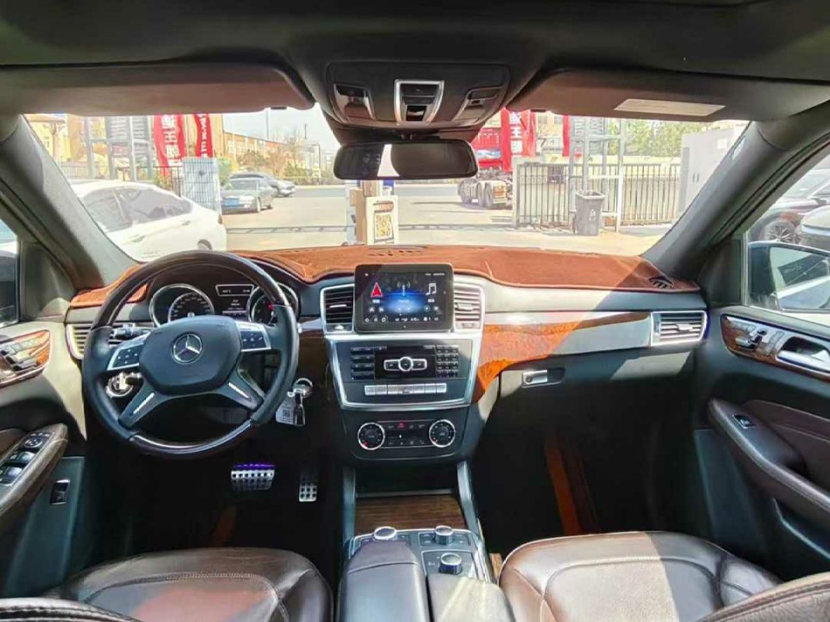 奔馳 奔馳M級  2014款 ML 400 4MATIC豪華型圖片