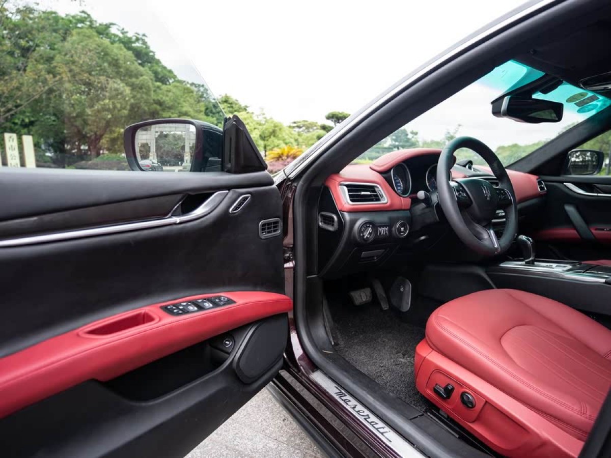 瑪莎拉蒂 Ghibli  2014款 3.0T 標(biāo)準(zhǔn)版圖片