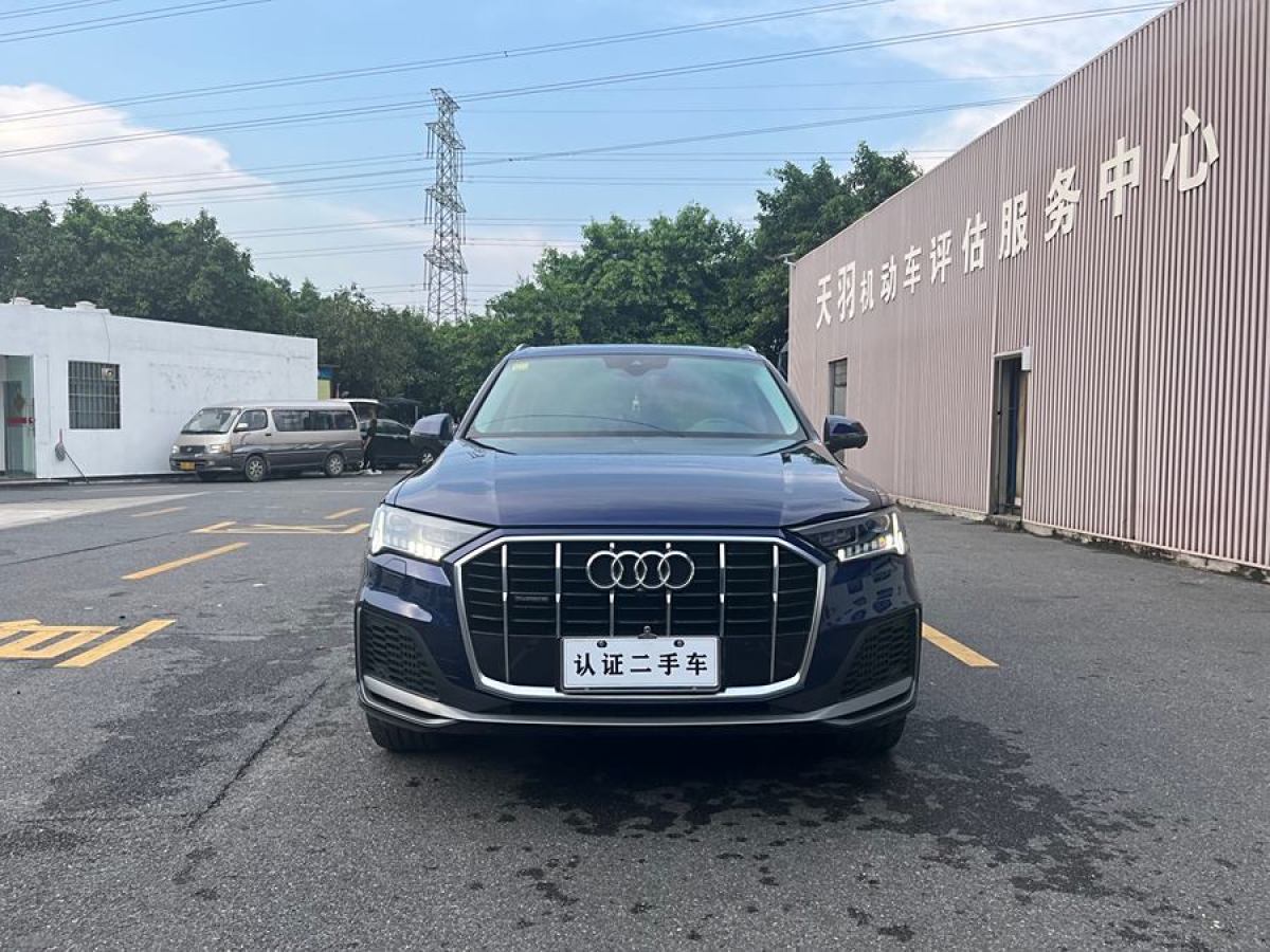 奧迪 奧迪Q7  2024款 55 TFSI quattro S line運(yùn)動(dòng)型圖片