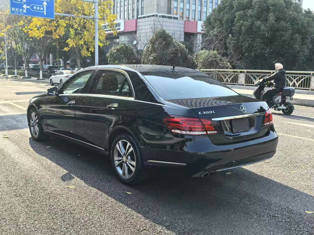 奔馳 奔馳E級  2014款 E 300 L 運動型圖片