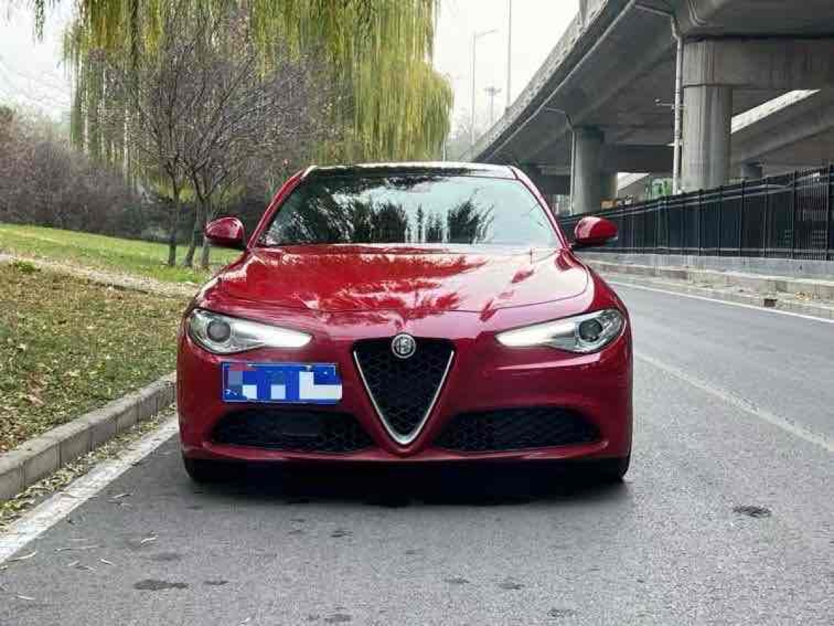 阿爾法·羅密歐 Giulia  2017款 2.0T 200HP 豪華版圖片