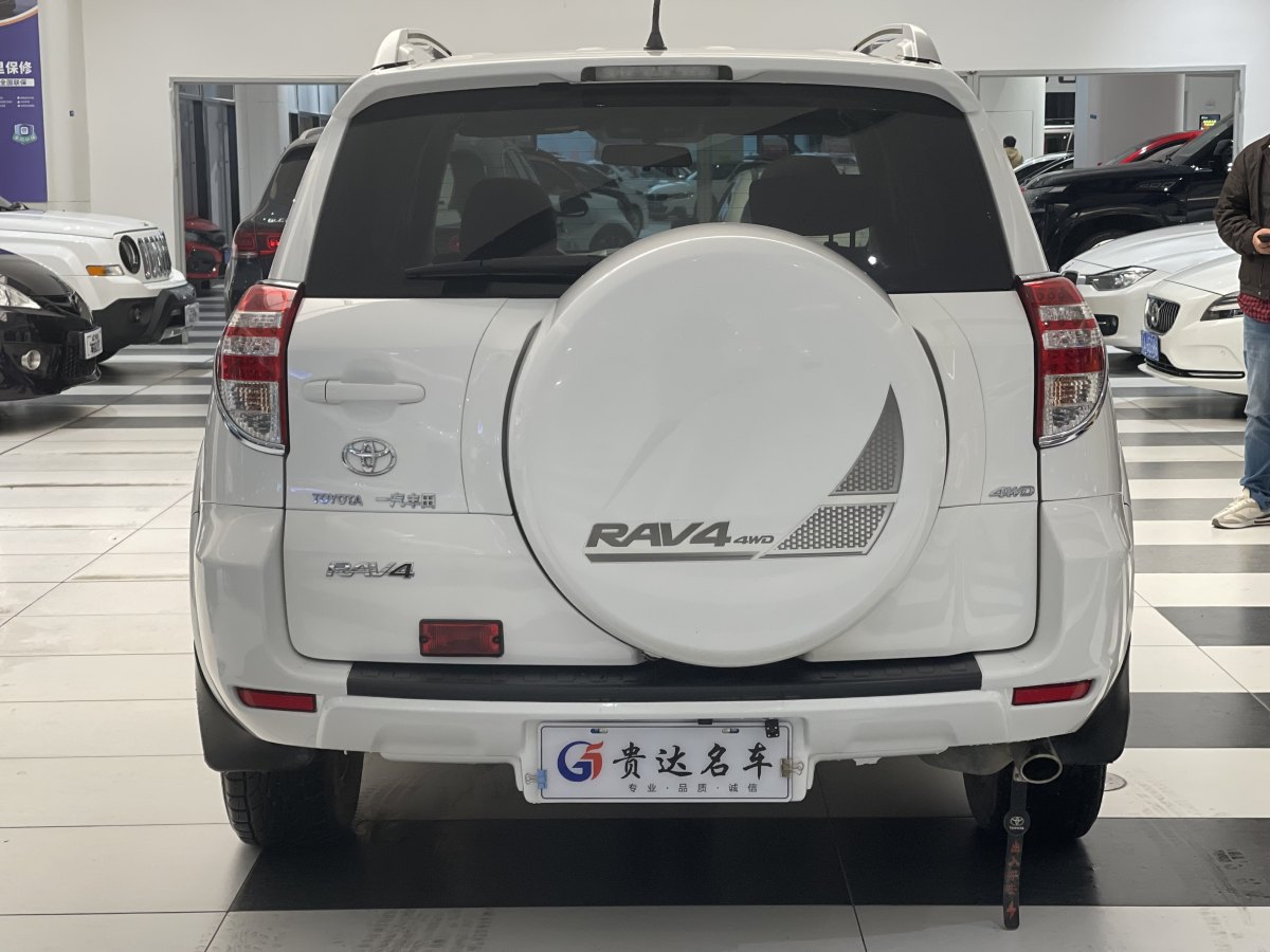 2012年4月豐田 RAV4榮放  2012款 炫裝版 2.0L 自動(dòng)四驅(qū)