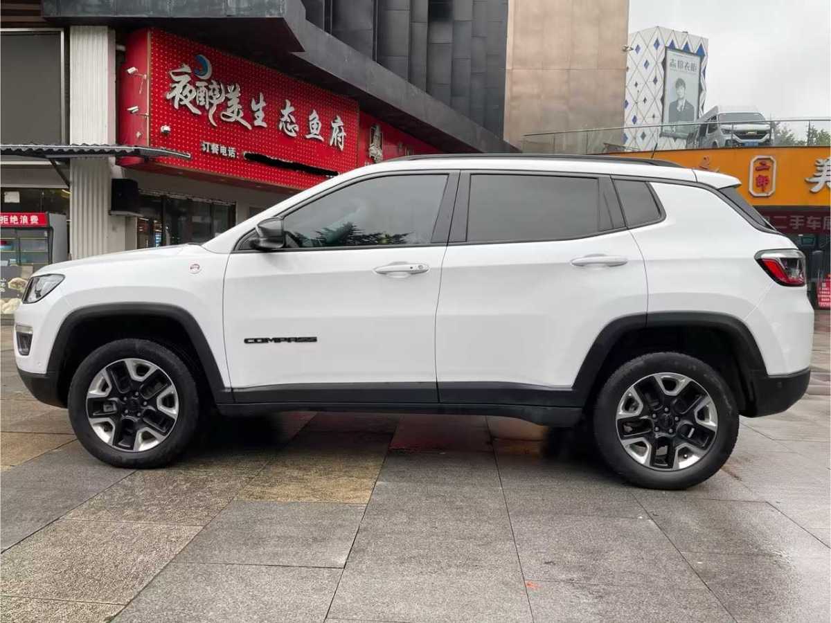 Jeep 指南者  2017款 200TS 自動高性能四驅(qū)版圖片