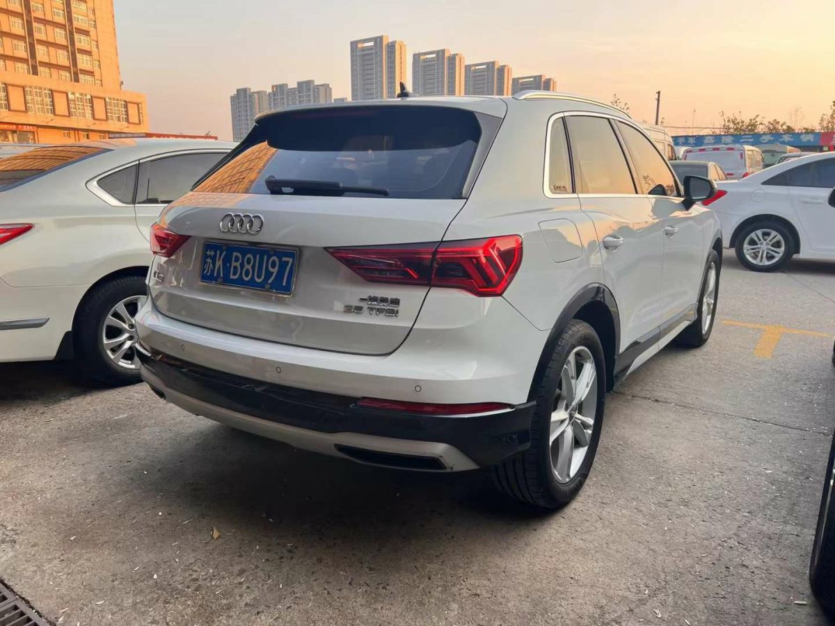 奧迪 奧迪Q3  2020款 35 TFSI 時(shí)尚動感型圖片