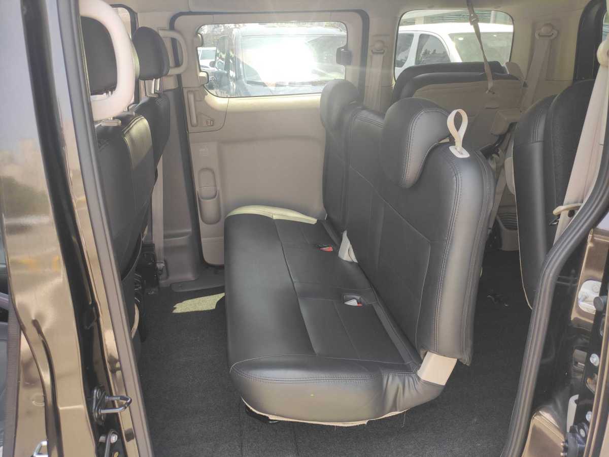 日產(chǎn) NV200  2016款 改款 1.6L 手動豪華型圖片