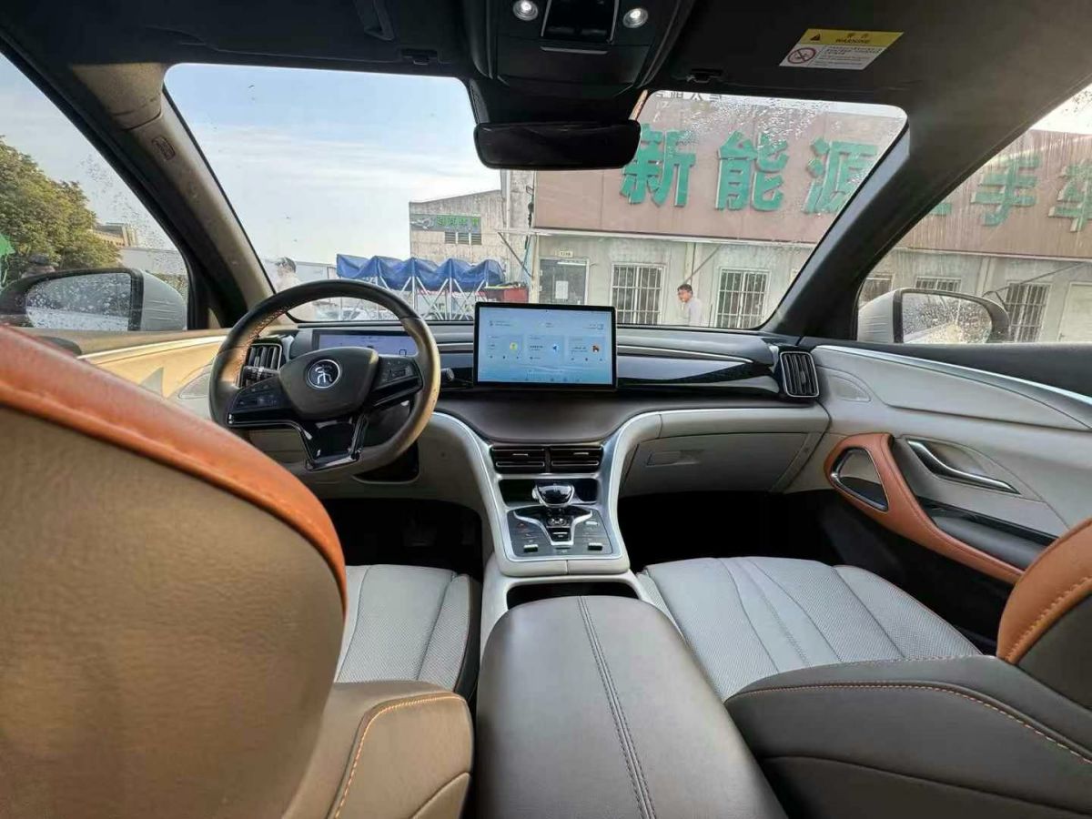 比亞迪 宋MAX新能源  2022款 DM-i 105KM 尊榮型圖片