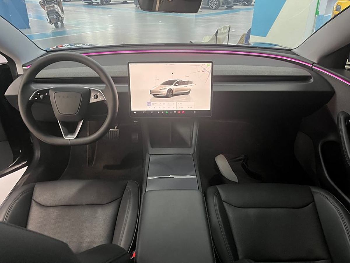 特斯拉 Model 3  2023款 后輪驅(qū)動版圖片