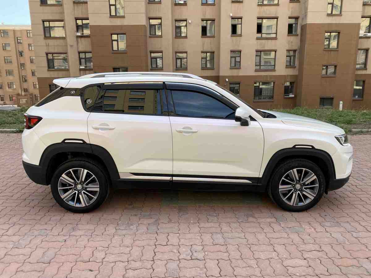 長(zhǎng)安 CS35 PLUS  2020款 1.4T DCT悅聯(lián)藍(lán)鯨版圖片