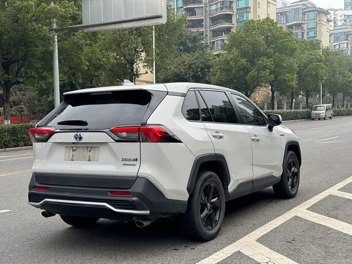 豐田 RAV4榮放  2023款 雙擎 2.5L E-CVT兩驅(qū)精英版圖片