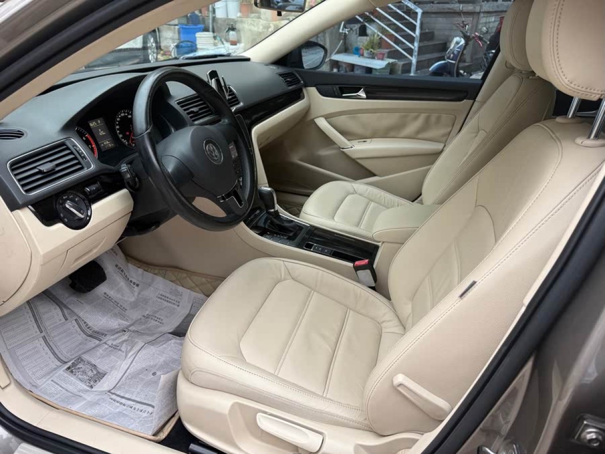 大眾 帕薩特  2013款 1.8TSI DSG尊榮版圖片