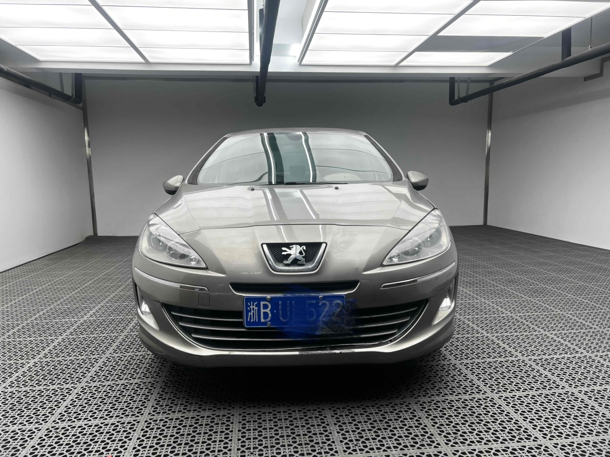 標(biāo)致 408  2010款 2.0L 自動尊貴版圖片