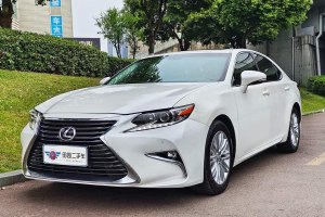 ES 雷克薩斯 200 精英版