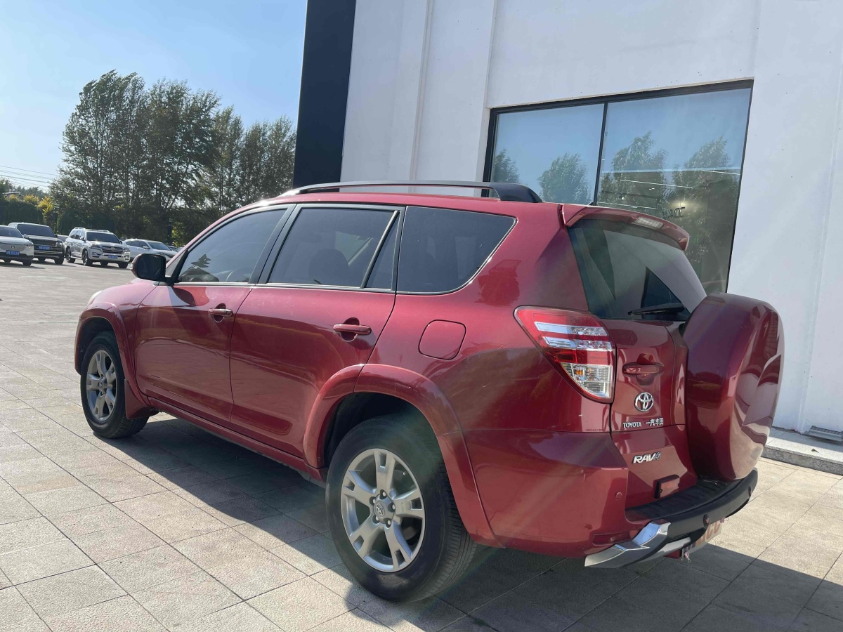 豐田 RAV4  2019款 榮放 2.0L CVT兩驅(qū)先鋒版圖片