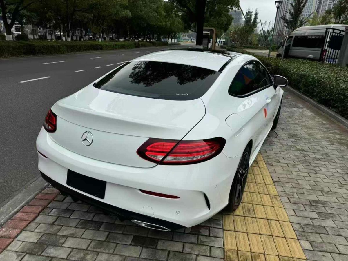 奔馳 奔馳C級  2019款 C 300 轎跑車圖片