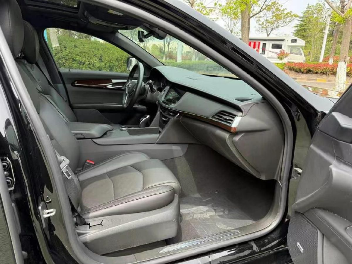 凱迪拉克 CT6  2022款 28T 豪華型圖片