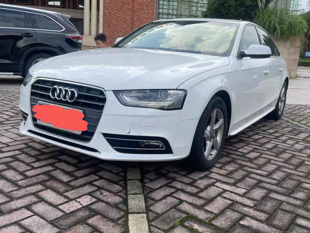 奧迪 奧迪A4L  2016款 35 TFSI 自動技術(shù)型圖片