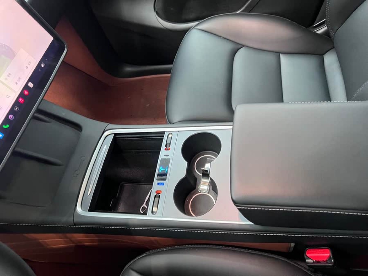 特斯拉 Model Y  2022款 改款 后輪驅動版圖片