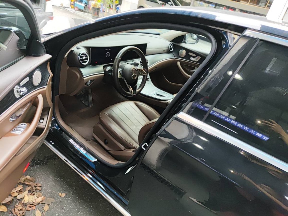 奔馳 奔馳E級  2021款 改款 E 300 L 豪華型圖片