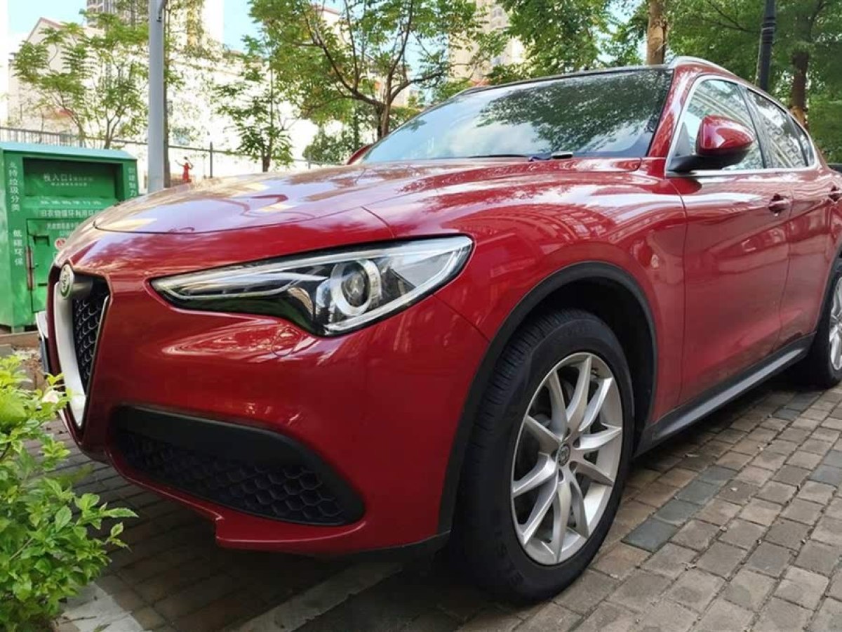 阿爾法·羅密歐 Stelvio  2017款 2.0T 200HP 豪華版圖片