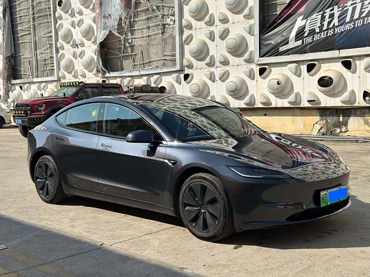 特斯拉 Model Y  2023款 后輪驅(qū)動版圖片